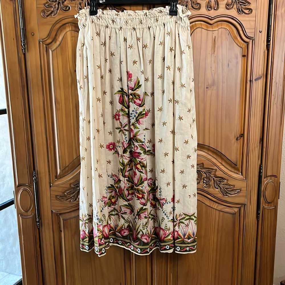 NWT Max Studio London Floral Skirt
